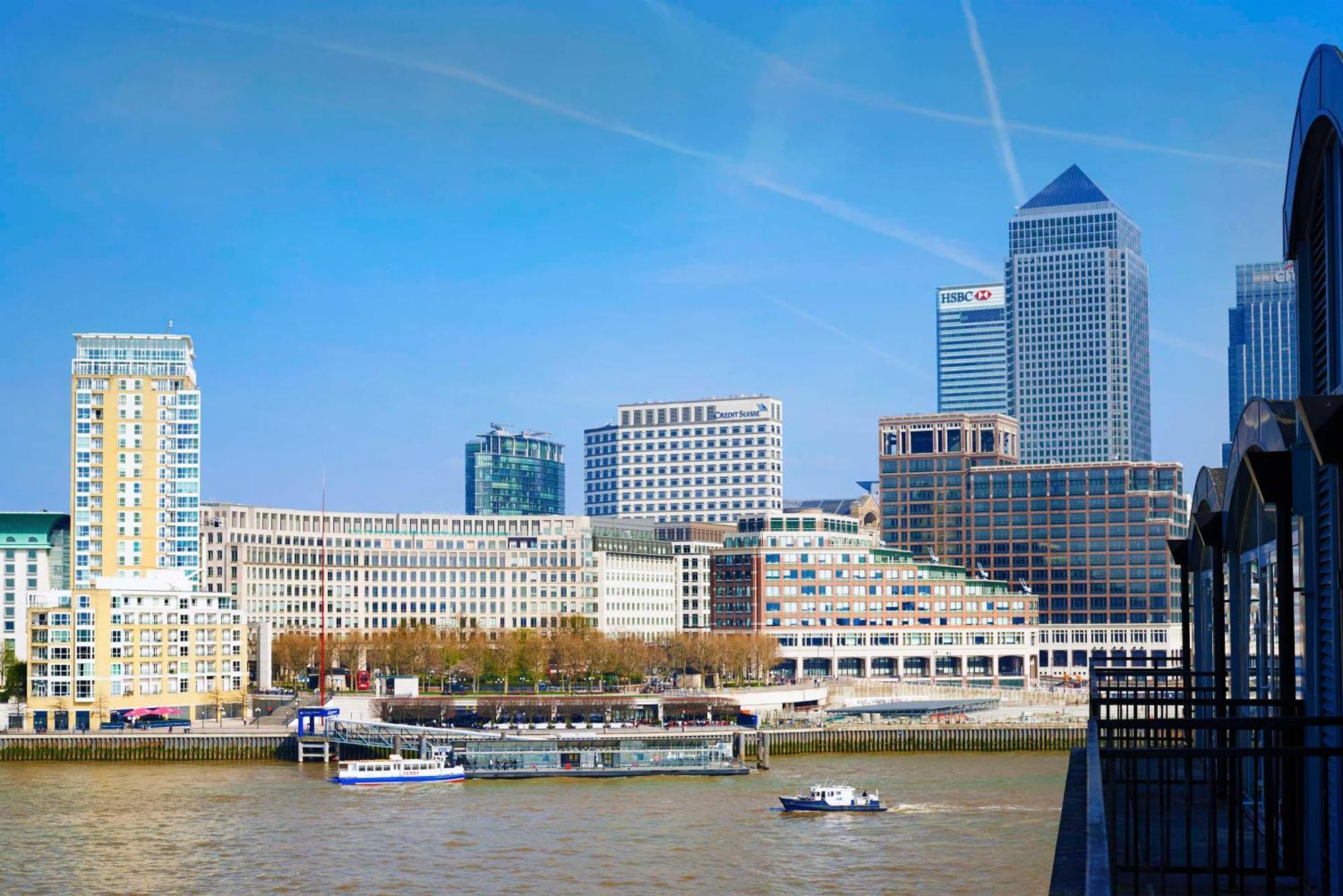 Doubletree By Hilton London - Docklands Riverside Экстерьер фото